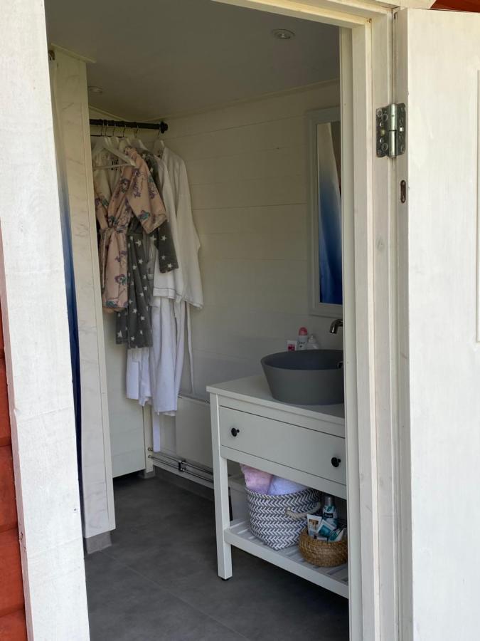 Carpe Diem Guest Cottage เอิสท์ฮัมมาร์ ภายนอก รูปภาพ