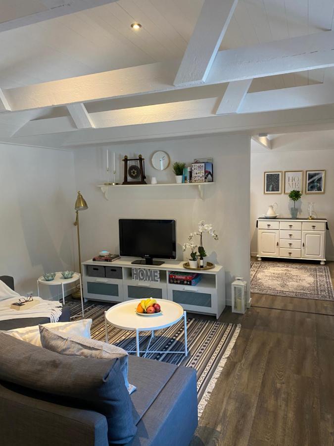 Carpe Diem Guest Cottage เอิสท์ฮัมมาร์ ภายนอก รูปภาพ