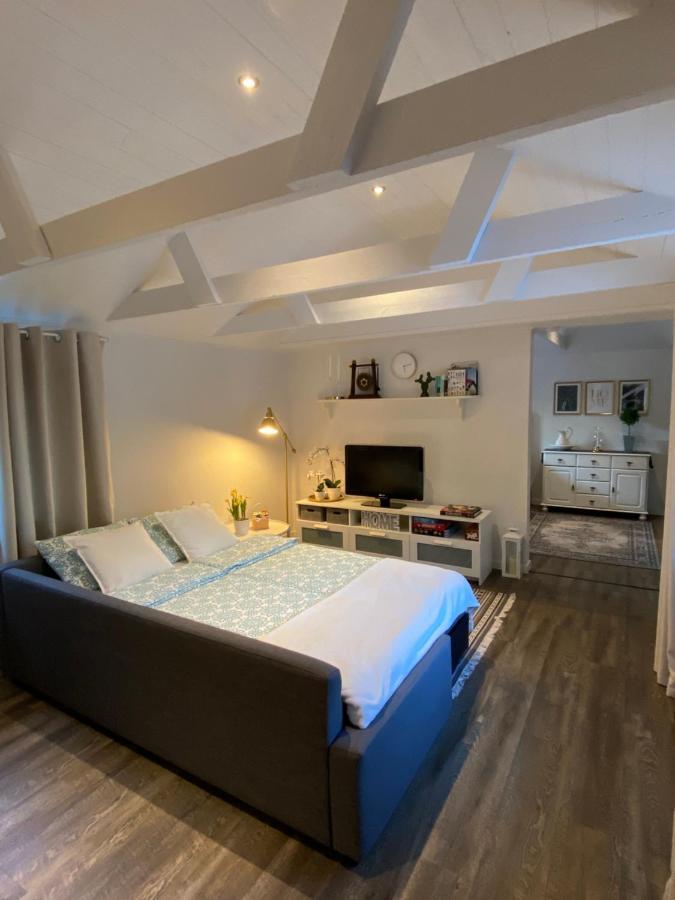 Carpe Diem Guest Cottage เอิสท์ฮัมมาร์ ภายนอก รูปภาพ